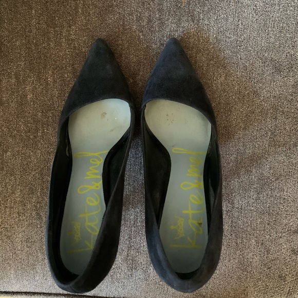 Kate & Mel Black Suede Heels - Picture 7 of 8